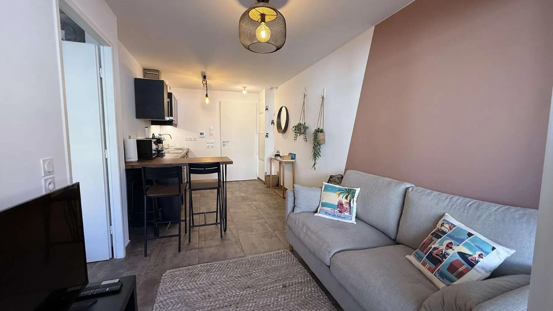 T2 Centre Ville/Plage/Commerces/Clim Le Lavandou France